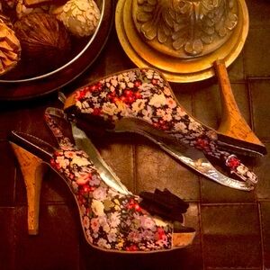 BUNDLE for a discount! Ladies floral shoe.